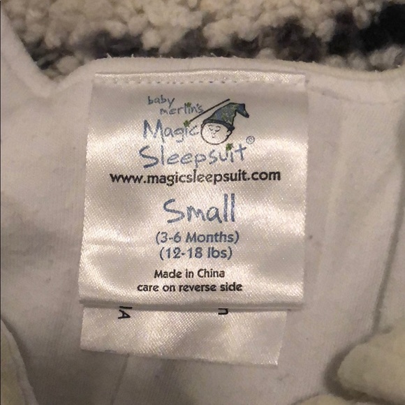 Set of 2 Merlin’s Magic Sleepsuits - 3 to 6 months - Picture 4 of 5